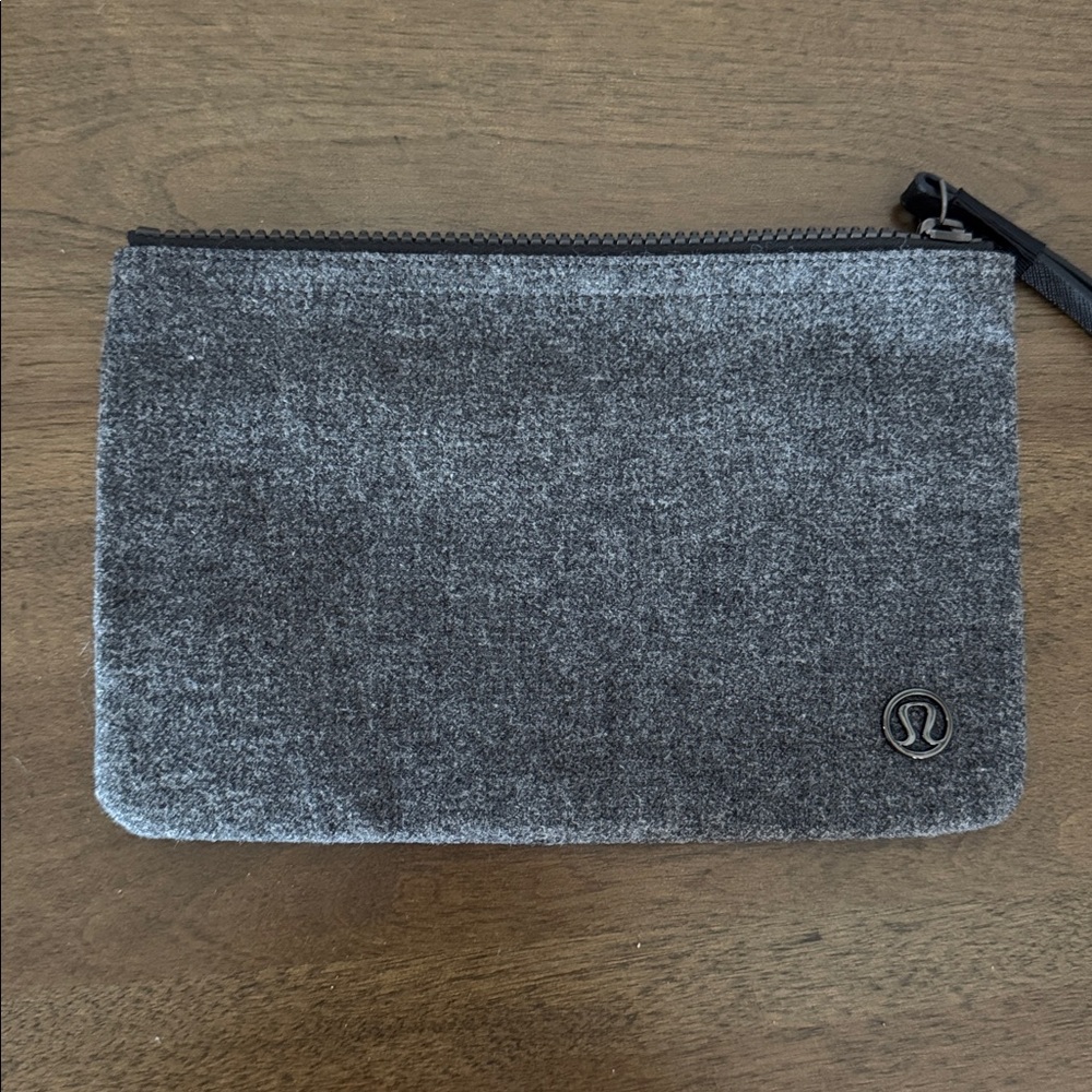 Lululemon wrislet